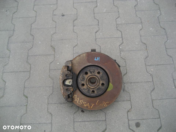 vw passat b3 b4 90-96r 2,0 benzyna vr6 zwrotnica lewa zacisk tarcza - 1