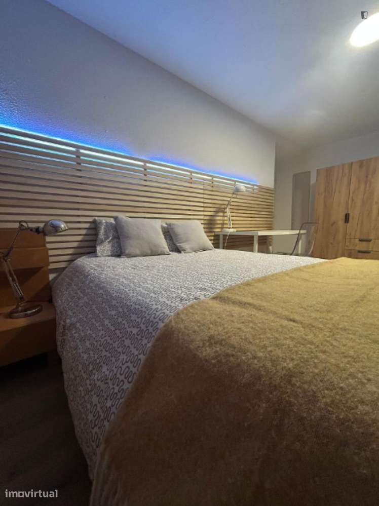 Quarto - localizado em Parede Lisbon - Grande imagem: 5/17
