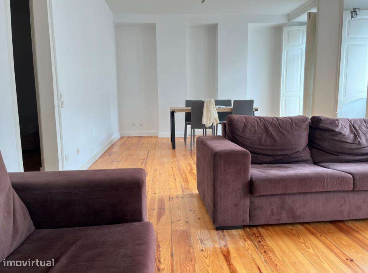 Quarto - localizado em Penha Lisbon - Grande imagem: 2/10