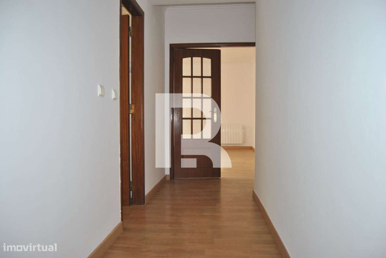 Apartamento T3 para arrendamento em S. Domingos de Rana - Grande imagem: 2/30