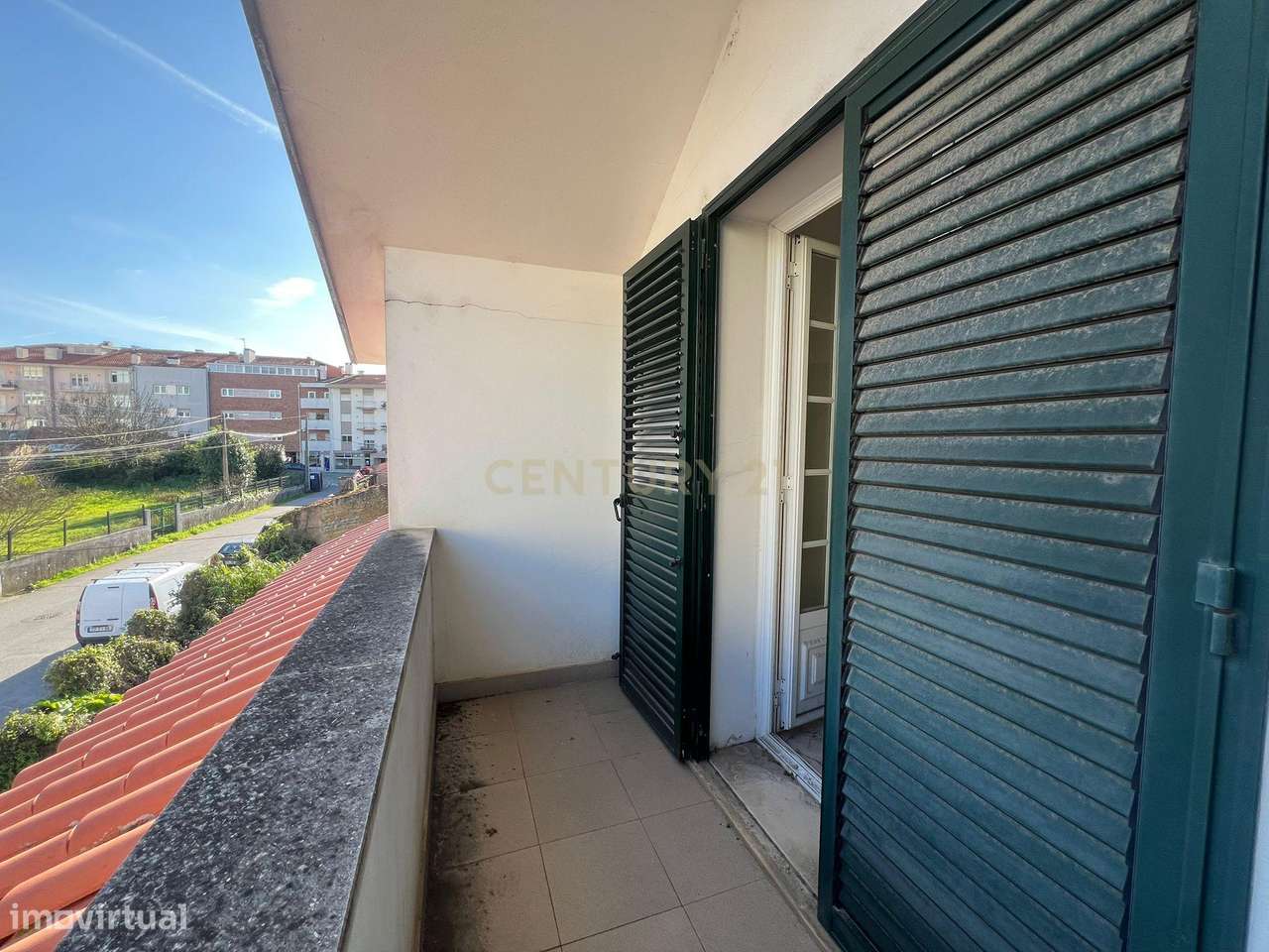 Moradia T4 com Vista Panorâmica – Conforto, Espaço e Localização Privi-25