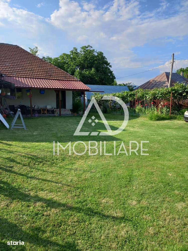 Casă de vânzare într-o zonă pitorească ,  Comuna Bumbești-Pițic - Imagine principală: 4/14