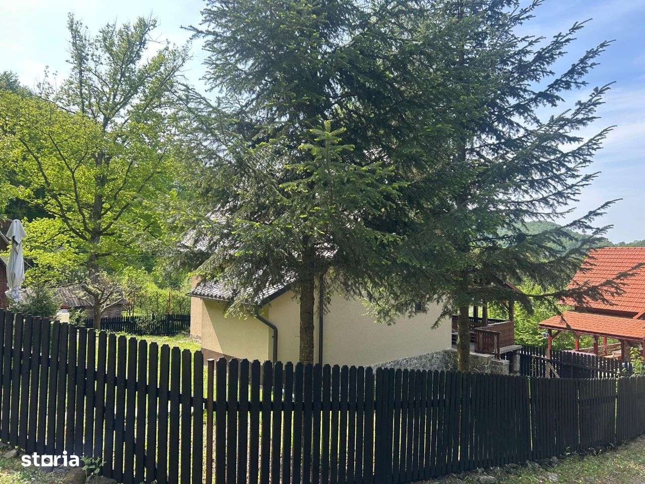 Casa de vacanta, Galaoaia, rezervatia Scaunul Domnului - Imagine principală: 4/19