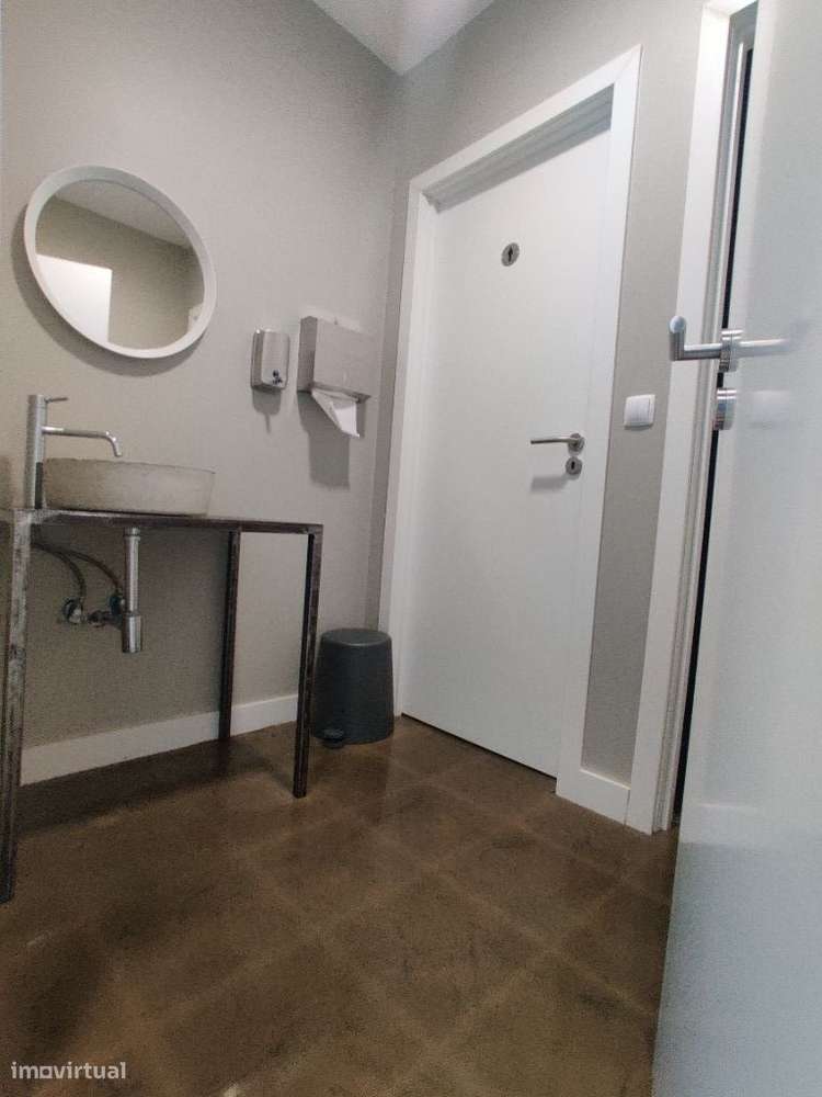 ALVERVA E.N. 10 I Escritório I Loja I piso térreo-7