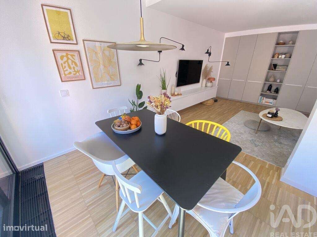 Duplex T3 em Lordelo Do Ouro E Massarelos de 100,00 m2 - Grande imagem: 2/21