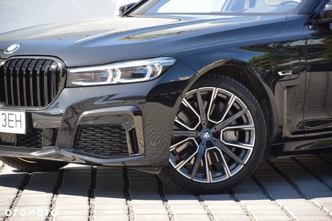 BMW Seria 7 745Le xDrive sport - 37