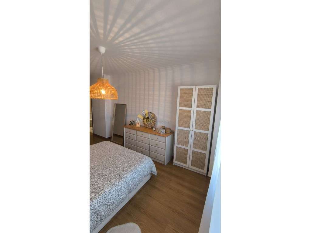 Apartamento Duplex T2+1 com Parqueamento, Arrecadação e Varanda | E...-16