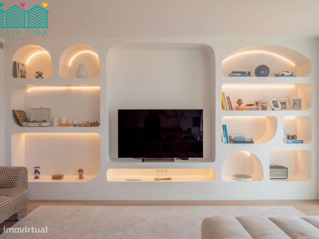 Apartamento T4 com Lugares de Garagem no Centro de Lisboa-10