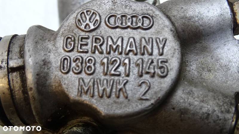 PODGRZEWACZ WODY VOLKSWAGEN PASSAT B5 1.9TDI 038121145 - 2