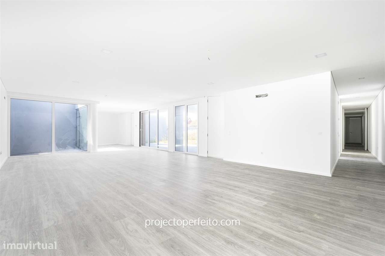 Moradia T4 Venda em São Félix da Marinha,Vila Nova de Gaia - Grande imagem: 4/27