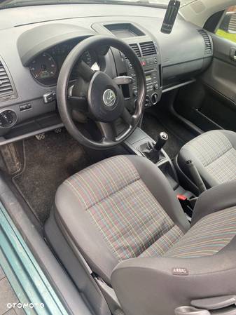 Volkswagen Polo 1.4 16V Comfortline - 9