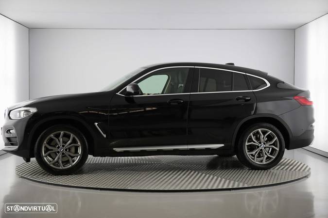 BMW X4 30 i xDrive XLine Auto - 2