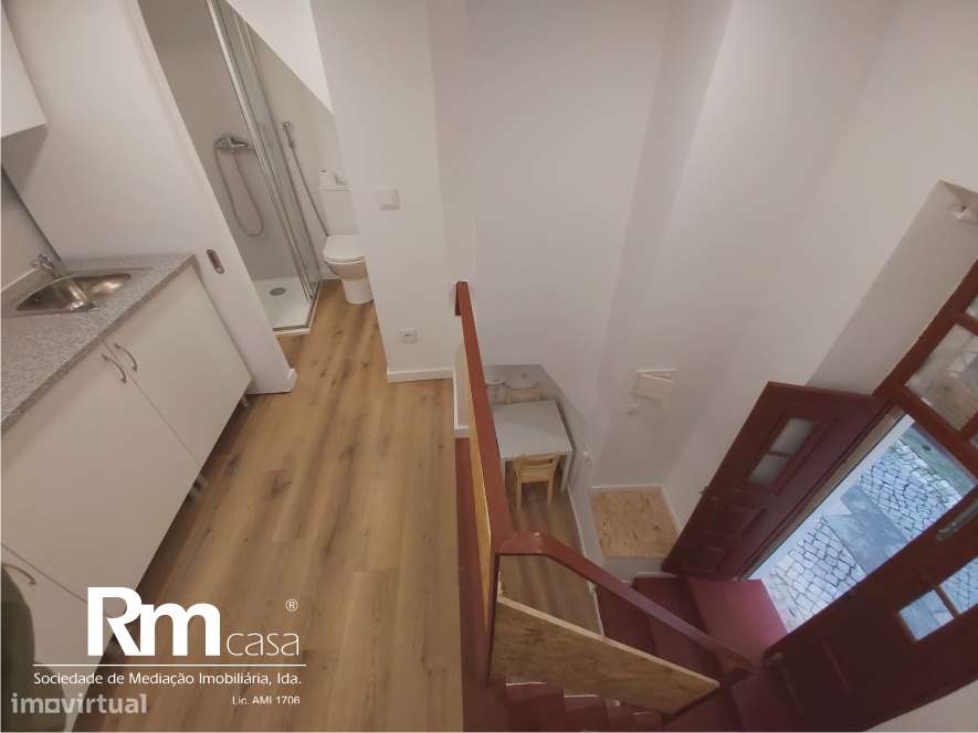 Excelente Prédio remodelado junto à Praça do Comercio-6