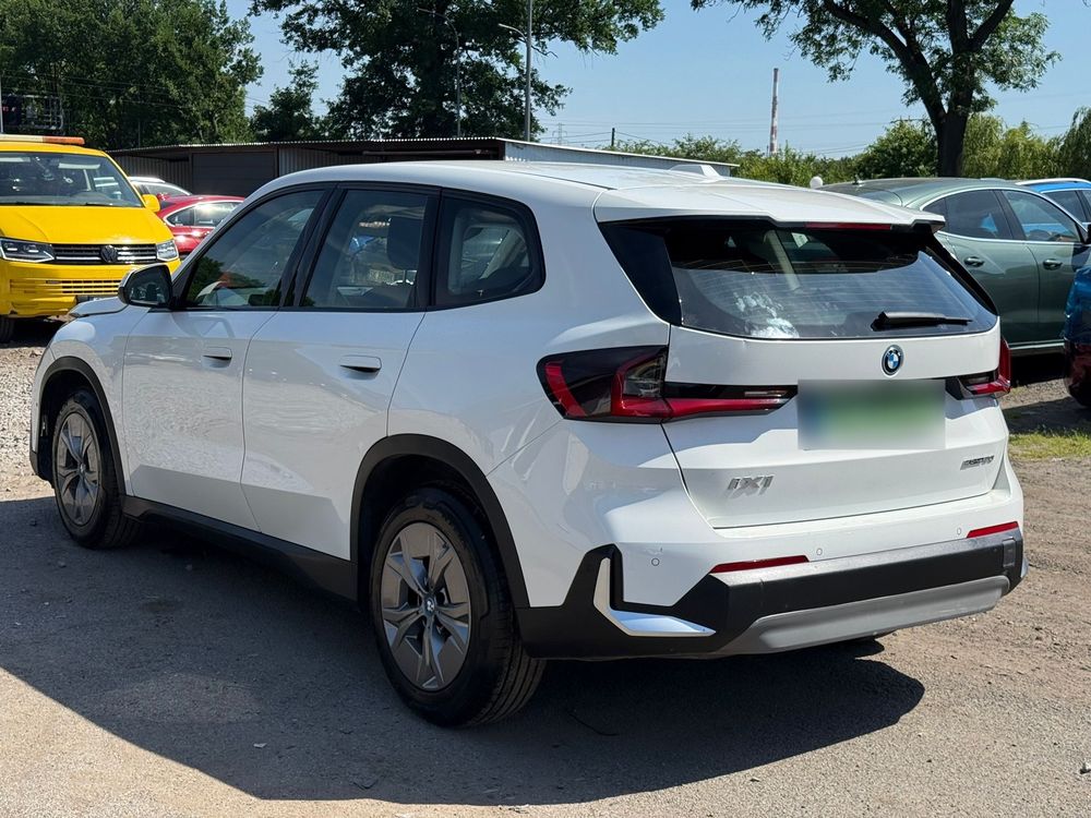 BMW iX1 eDrive20 66.5kWh 2024