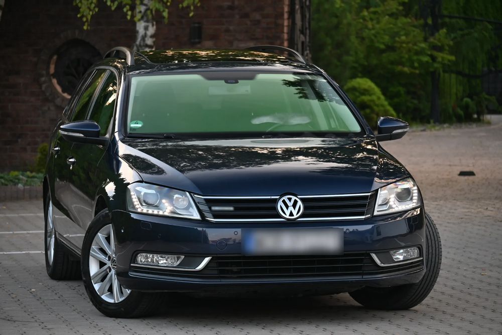 Volkswagen Passat B7 (2010-2014) 2.0 TDI DSG BlueMotion Technology Highline 2012