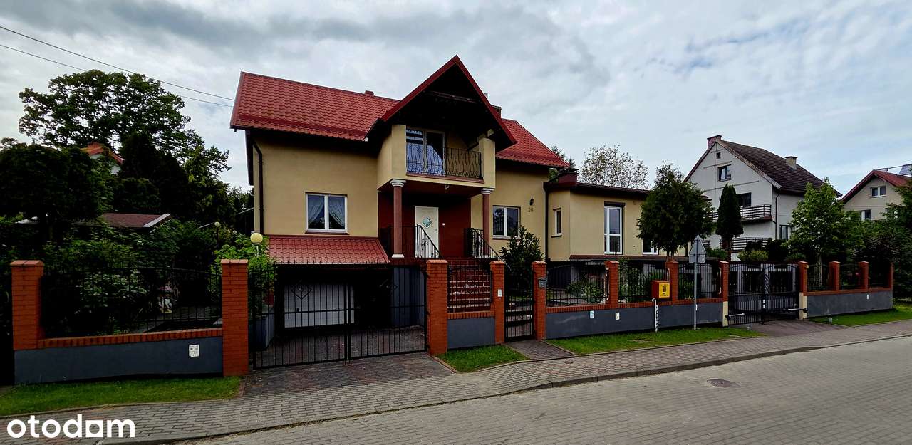 Przestronny dom z garażem i ogrodem w mieście - Pełny obrazek: 3/20