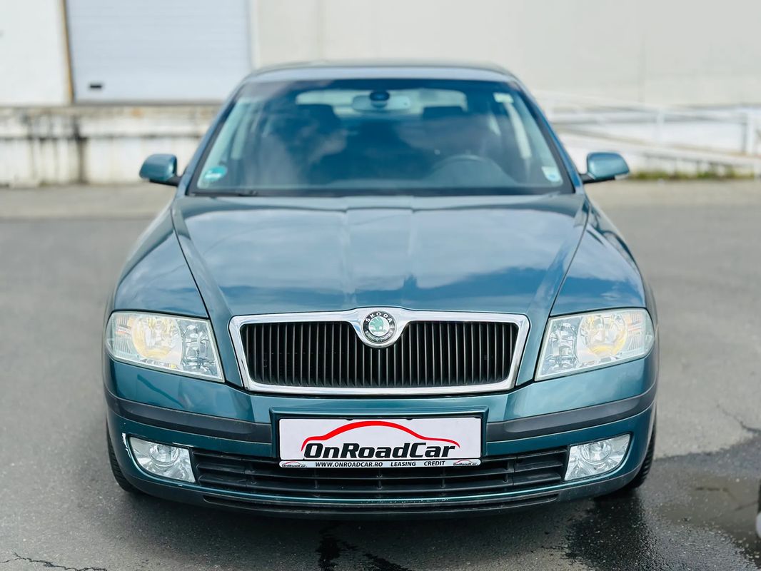Skoda Octavia 1.6 FSI Elegance Aut - 11