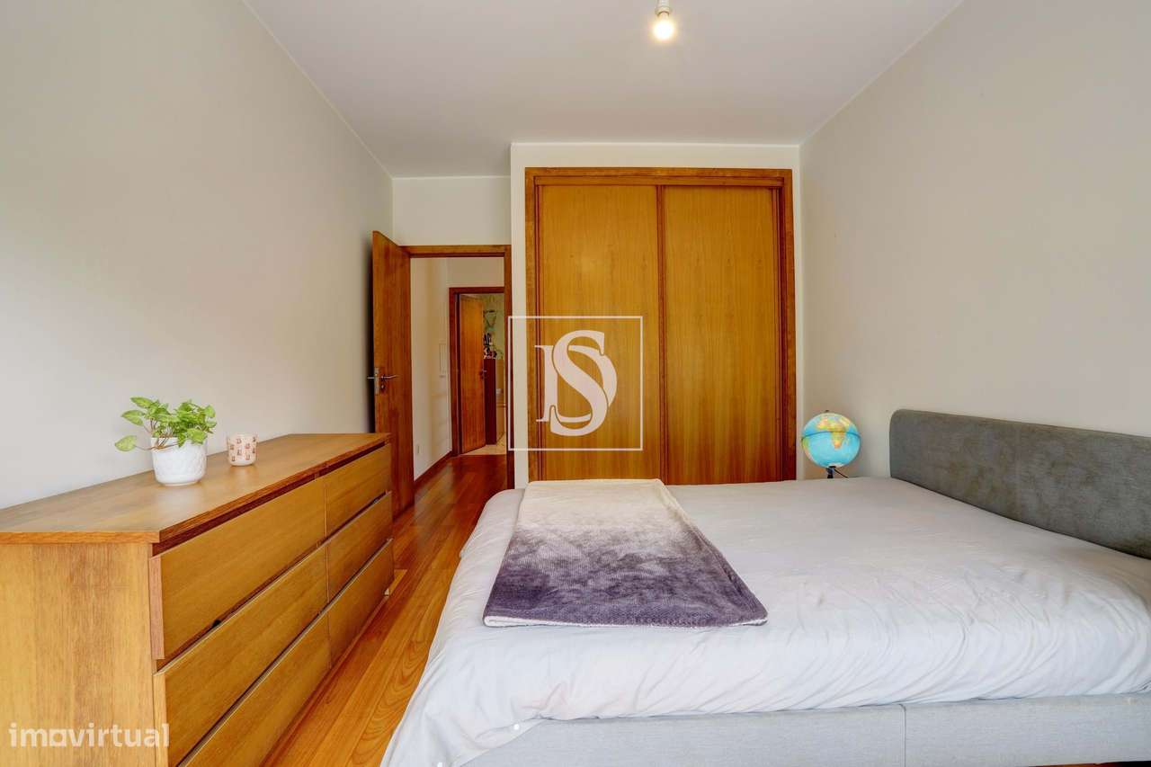 Moradia T3 com espaço exterior e garagem - Nogueira - Maia-21