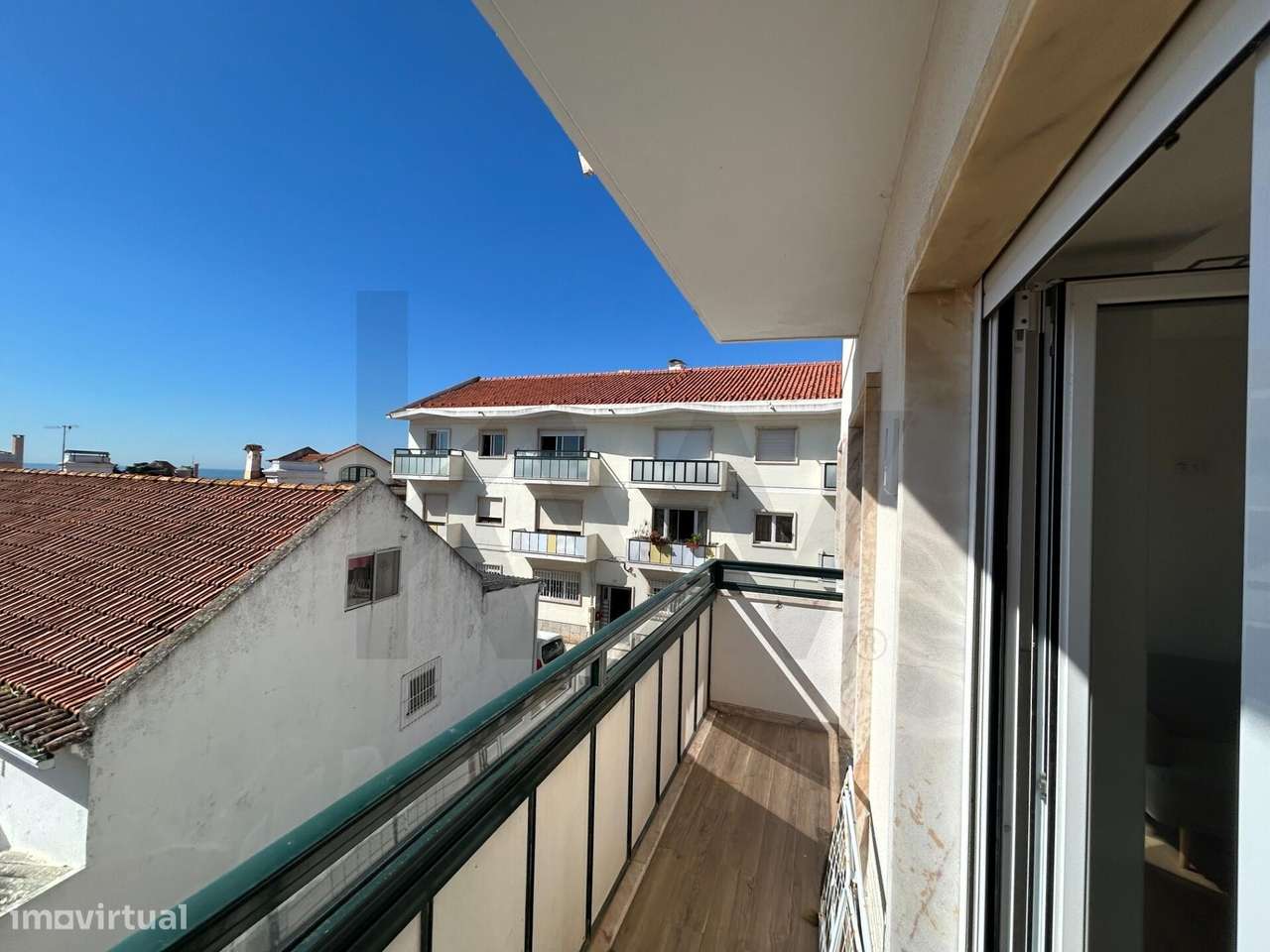 Apartamento T2 Remodelado com Varanda, Estoril – A Dois Passos do Mar - Grande imagem: 5/25