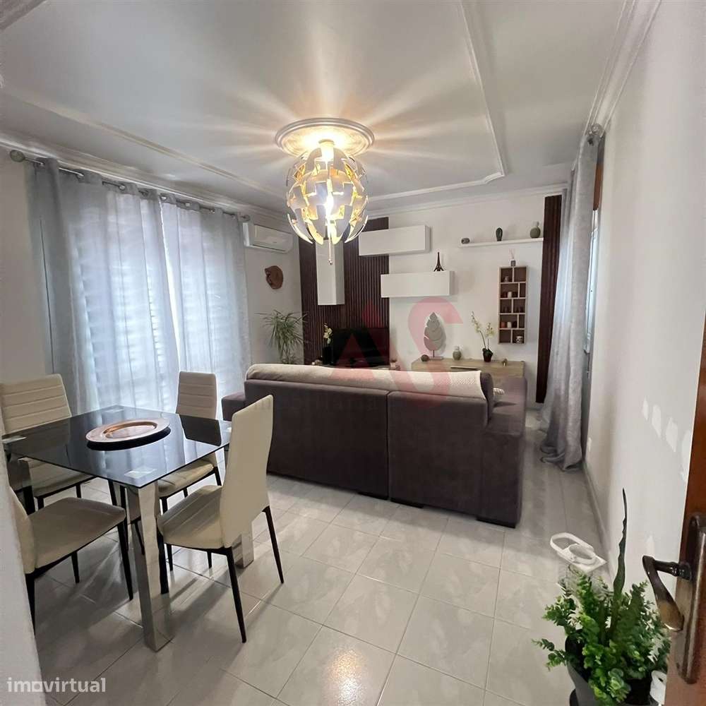 Apartamento T2 Remodelado – Pronto a Habitar em Portimão Com Licença A - Grande imagem: 3/18