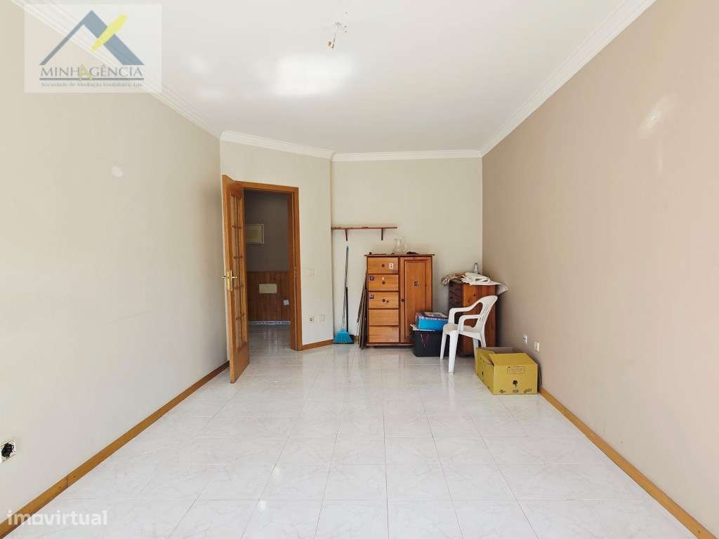 Apartamento T2 no Vale do Cobro em Setúbal-5