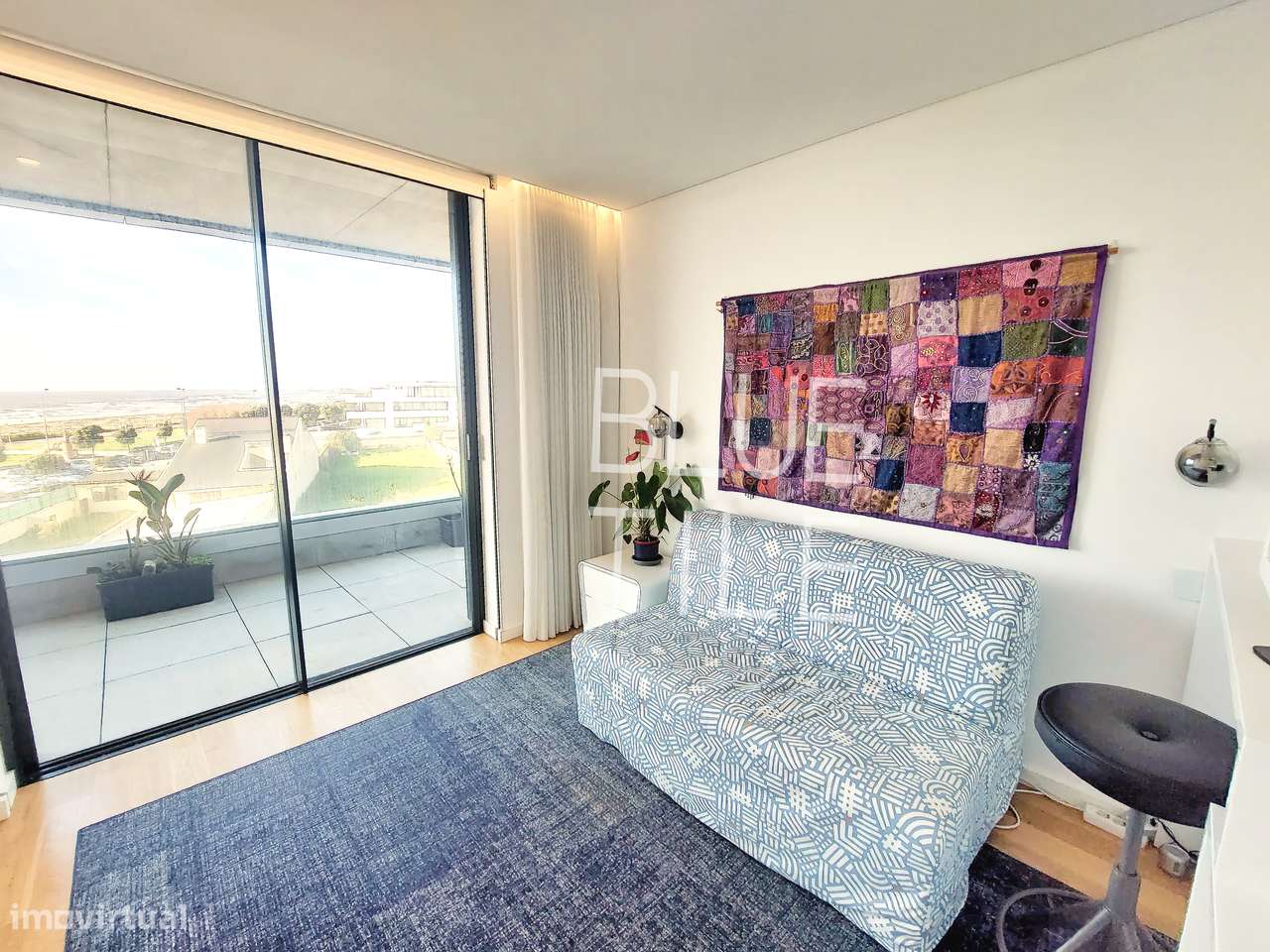 Apartamento T3 – último piso, garagem fechada, primeira linha de praia-27