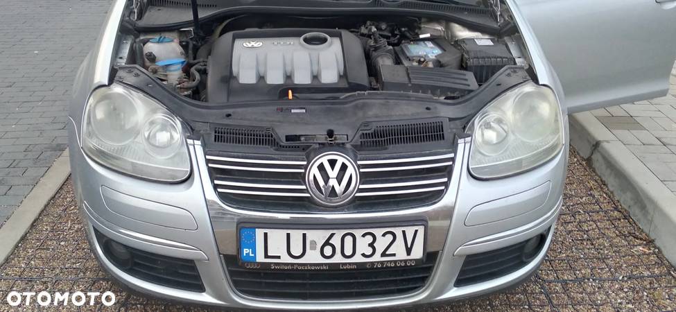 Volkswagen Golf V 1.9 TDI Trendline - 16