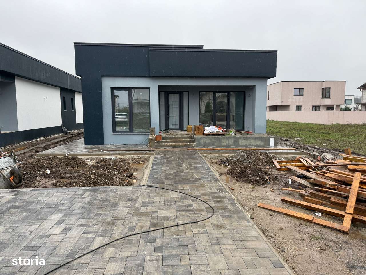 Vila deosebita in Strejnicu-1