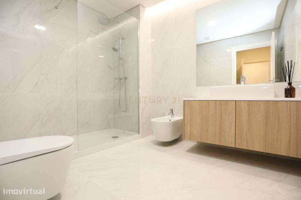 Apartamento T3 | Urb. Moinhos do Guizo-11