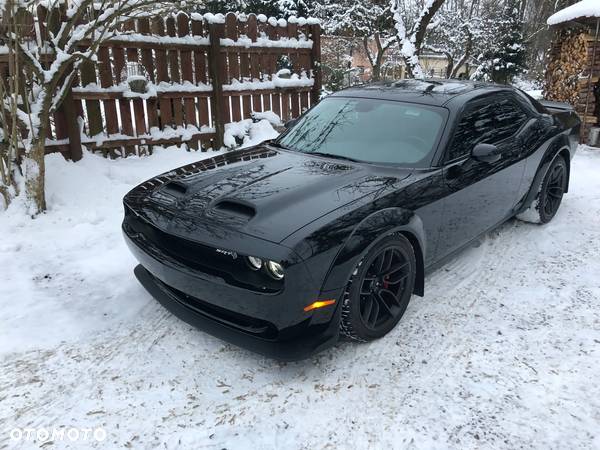 Dodge Challenger 6.2 Hellcat Widebody - 4