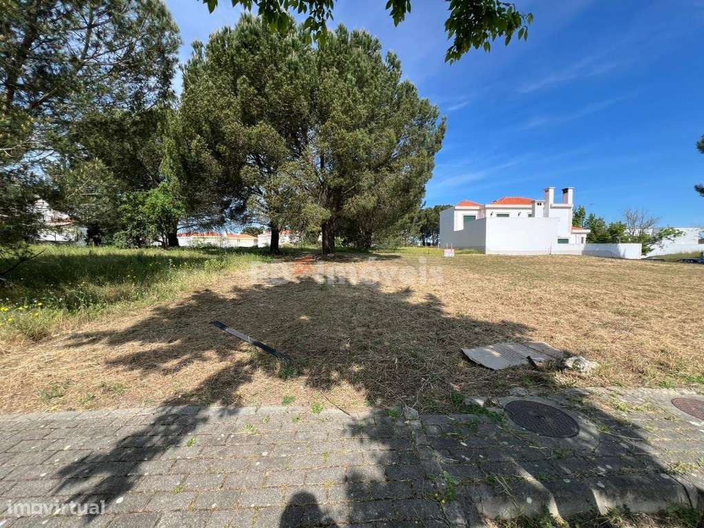 Lote de Terreno p/ Construção de Moradia, na Urbanização Casal Vidi... - Grande imagem: 2/15