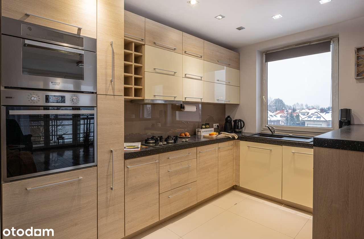 2 pokoje, duży balkon, parking, winda-1