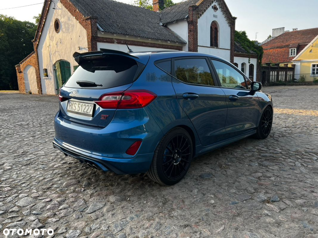 Ford Fiesta - 6