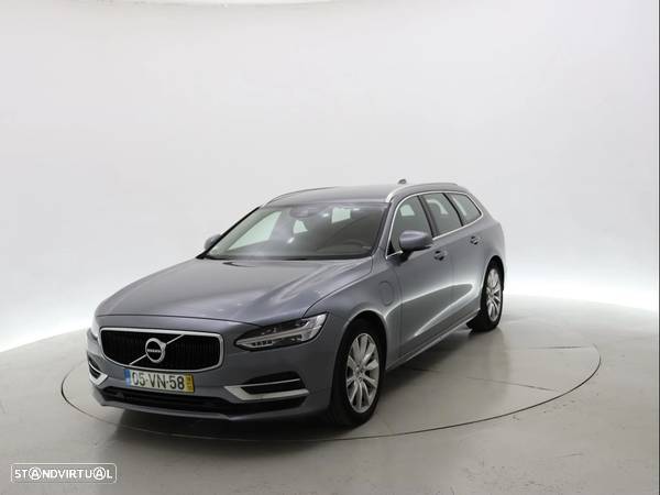 Volvo V90 2.0 T8 Momentum AWD Geartronic - 1
