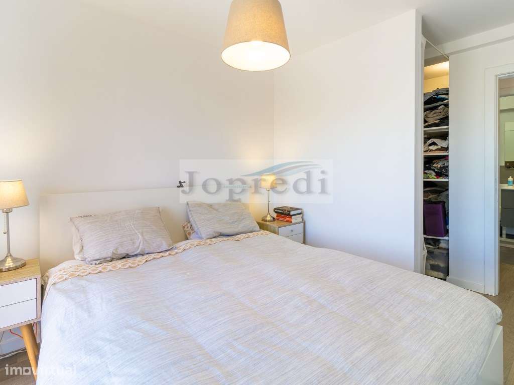 Apartamento T2+1 Duplex com terraço e vista mar-8