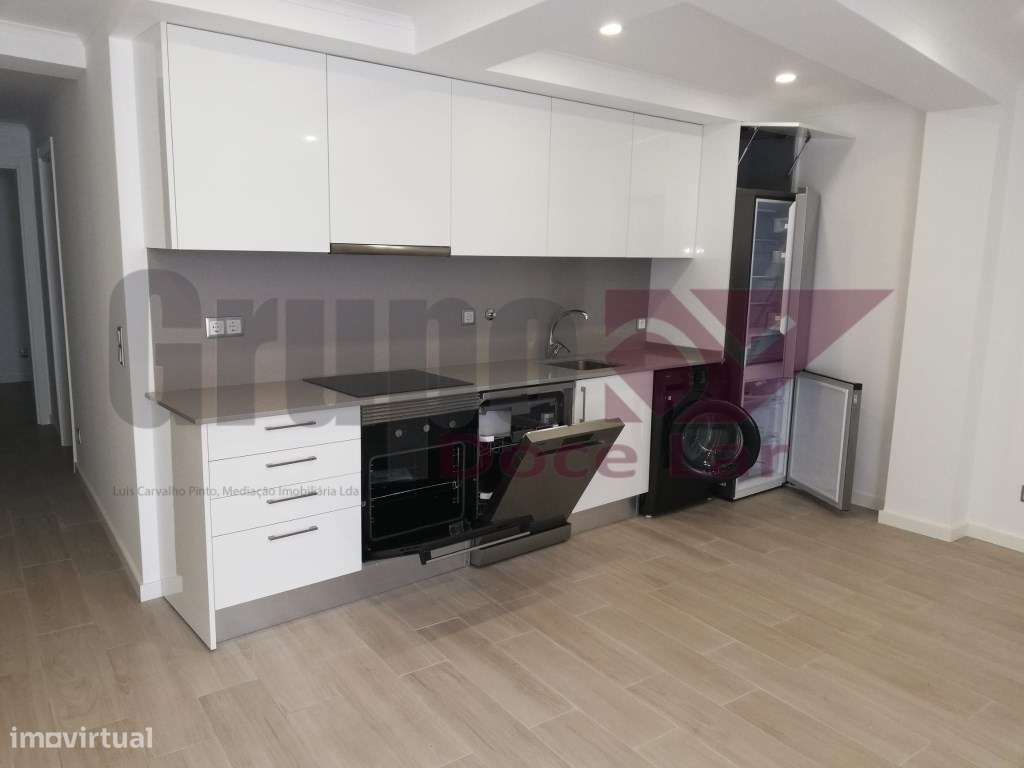 SESIMBRA - Apartamento T2 TOTALMENTE REMODELADO-2