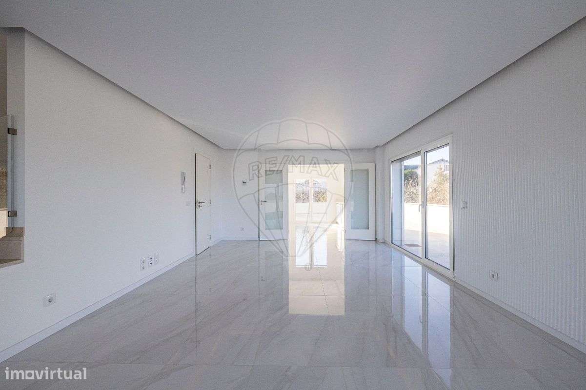 Moradia T5 para venda - Grande imagem: 2/30