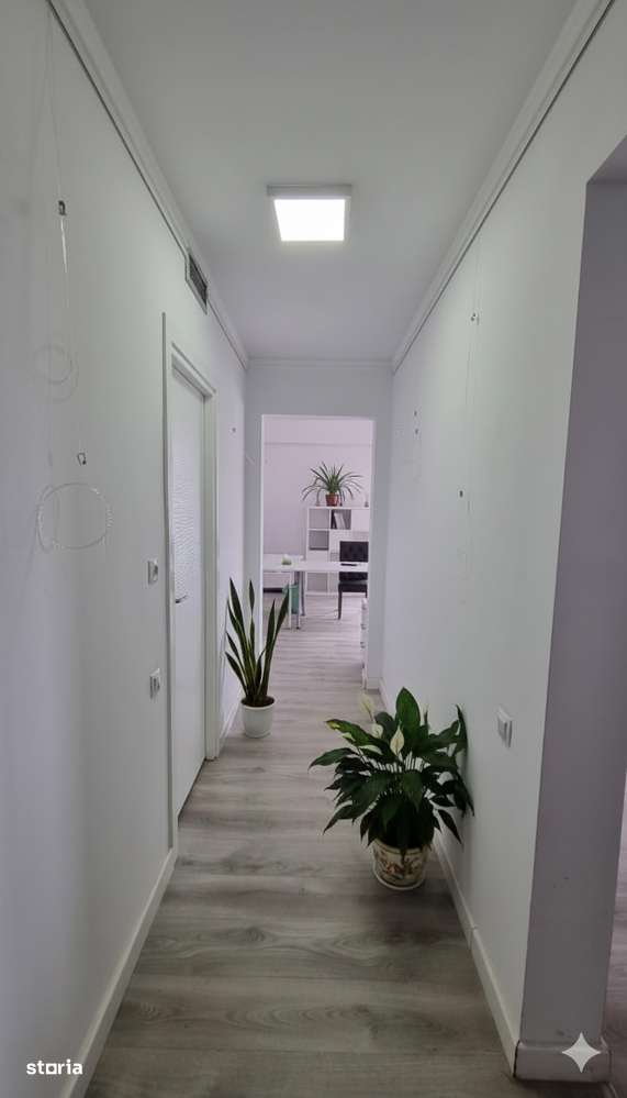 Birou De Inchiriat 47mp | Sos. Pipera 41 | Metrou Aurel Vlaicu - 5 min - Imagine principală: 4/7