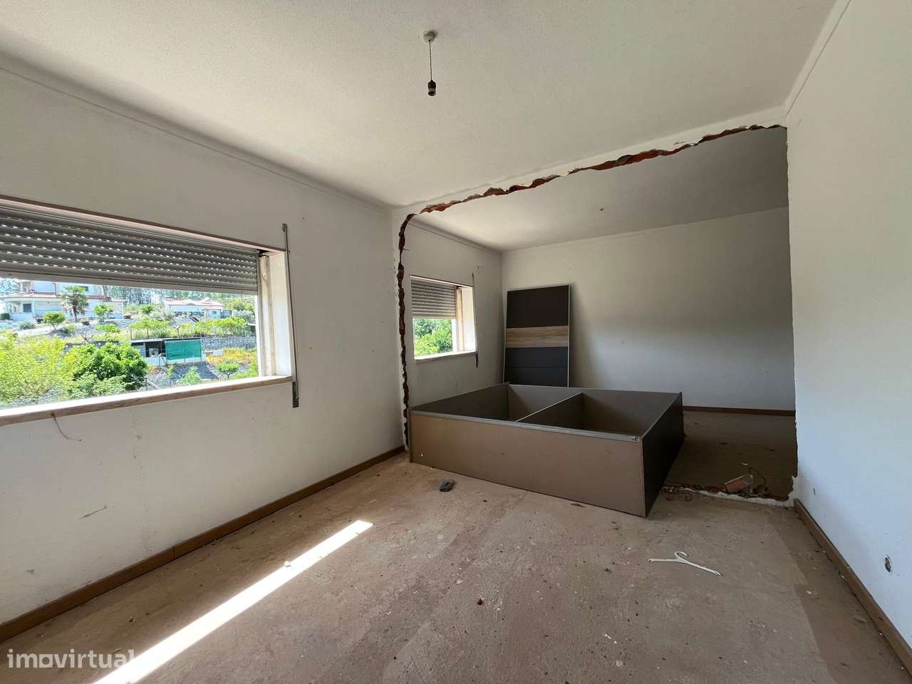 Moradia T4 c/ terreno-13