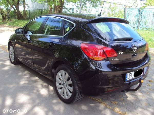 Opel Astra IV 1.6 Cosmo - 7