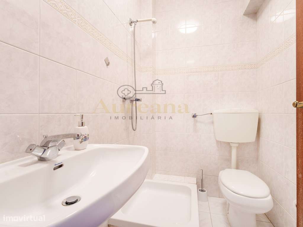 Apartamento T3 com elevador - Centro de Fátima-19