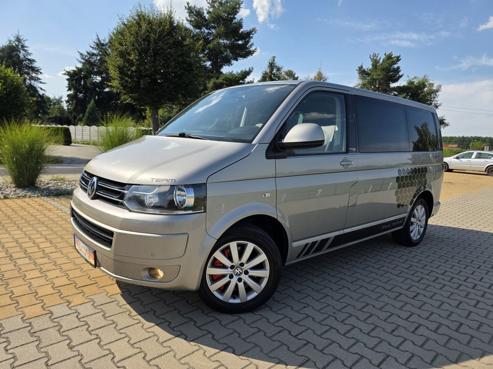 Volkswagen Multivan L1 LIFE 2011