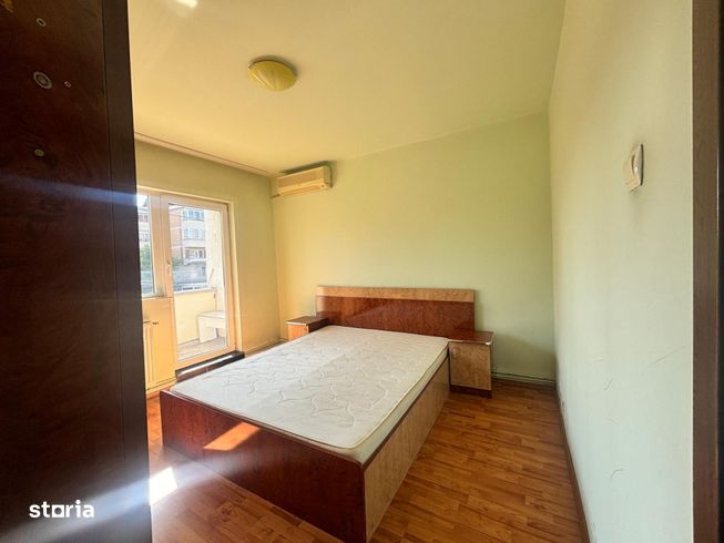 Vanzare -Apartament  3 camere, comision 0 la cumparator, garaj sub blo-2