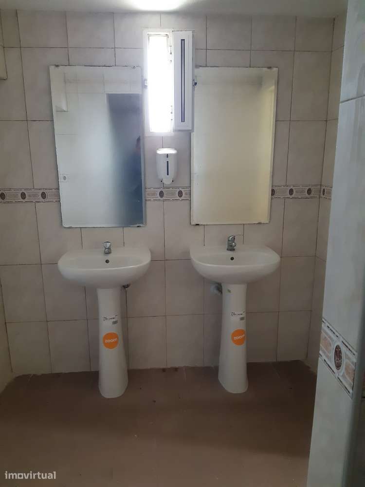 Armazém, Loja, Escritórios, Fabrico e Log. - Lic. Indústria e Comércio-27