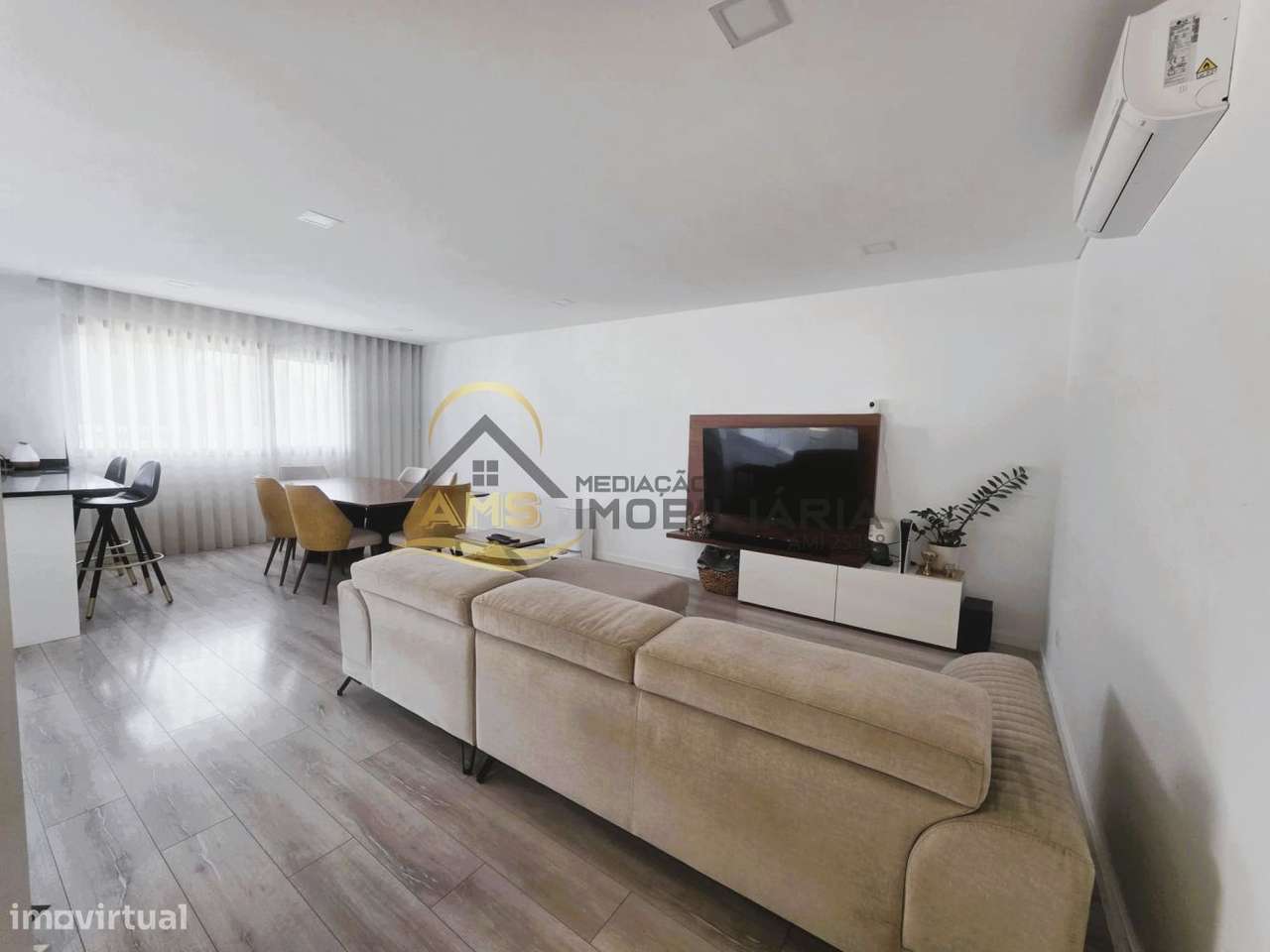 APARTAMENTO T3 COM TERRAÇO DE 186M²-8