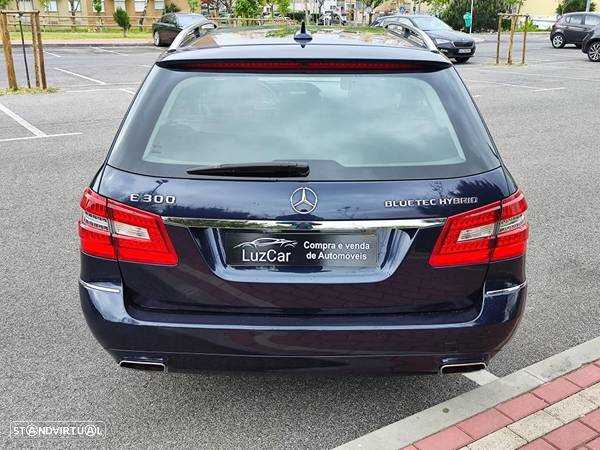 Mercedes-Benz E 300 Bluetec Hybrid Avantgarde - 11