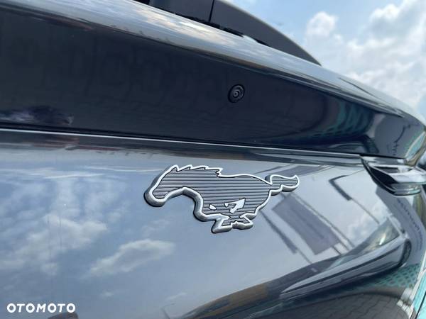 Ford Mustang Mach-E AWD Premium - 13