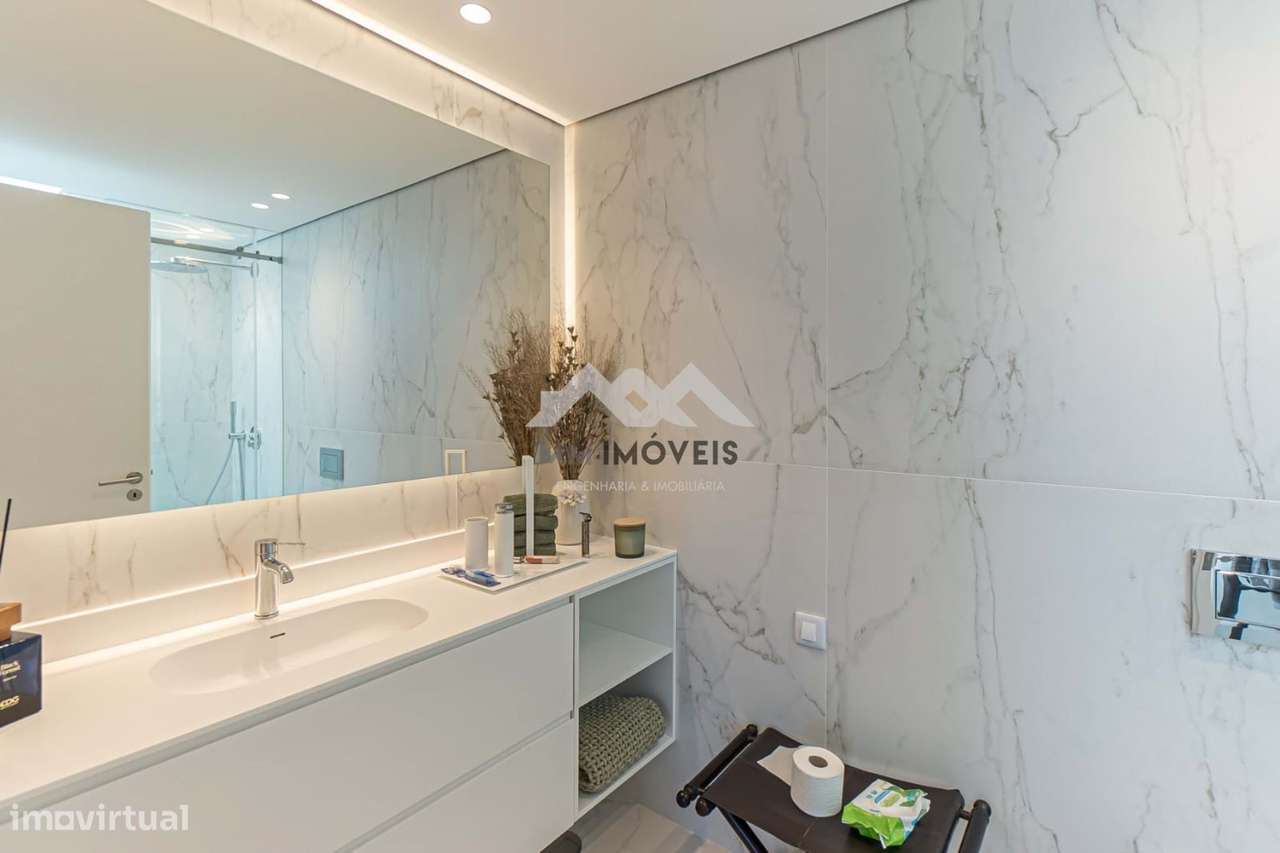 T3 Luxo Último Piso | Leça da Palmeira | Vistas de Mar | Varanda a Poe-15