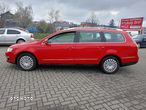 Volkswagen Passat 1.6 FSI Highline - 9