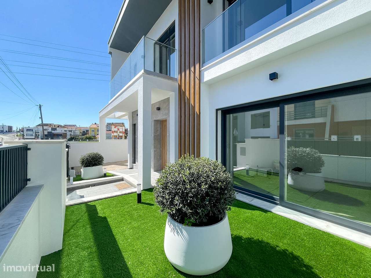 Moradia T4 com Piscina - Santa Iria de Azoia (Bairro da Salvação)-47